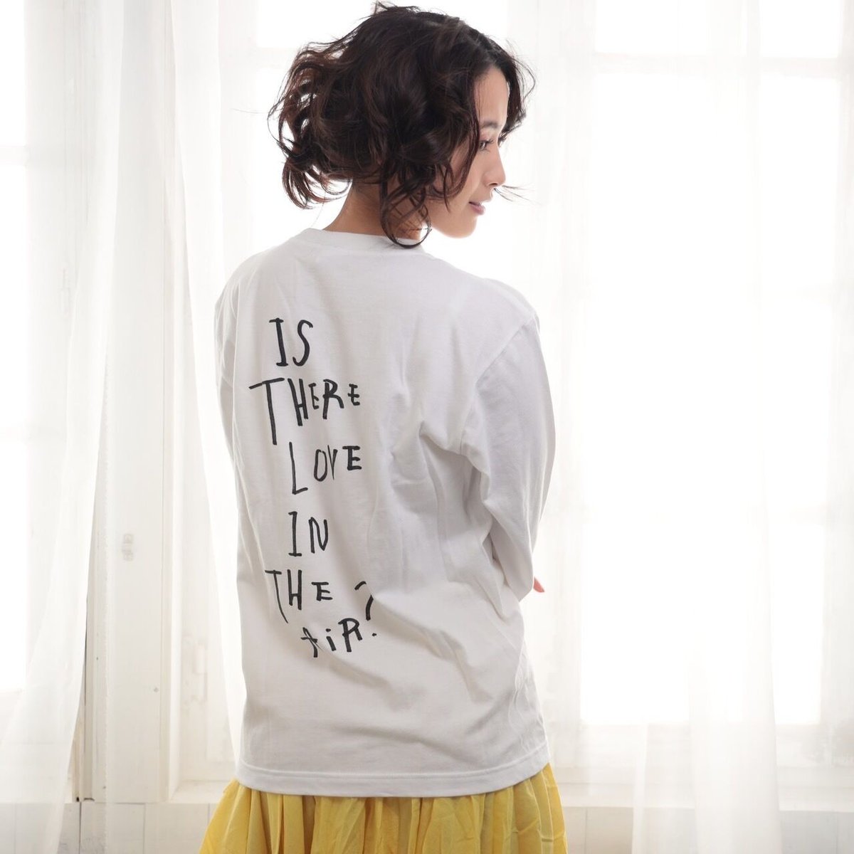 IS THERE LOVE IN THE AIR?「これは愛＜藍＞の始まり？」ロング