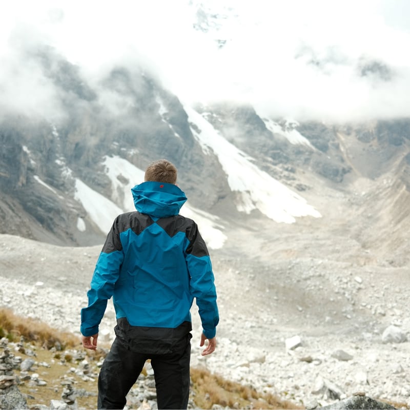 Tilak+POUTNIK】Stinger Jacket GORE-TEX Paclite®