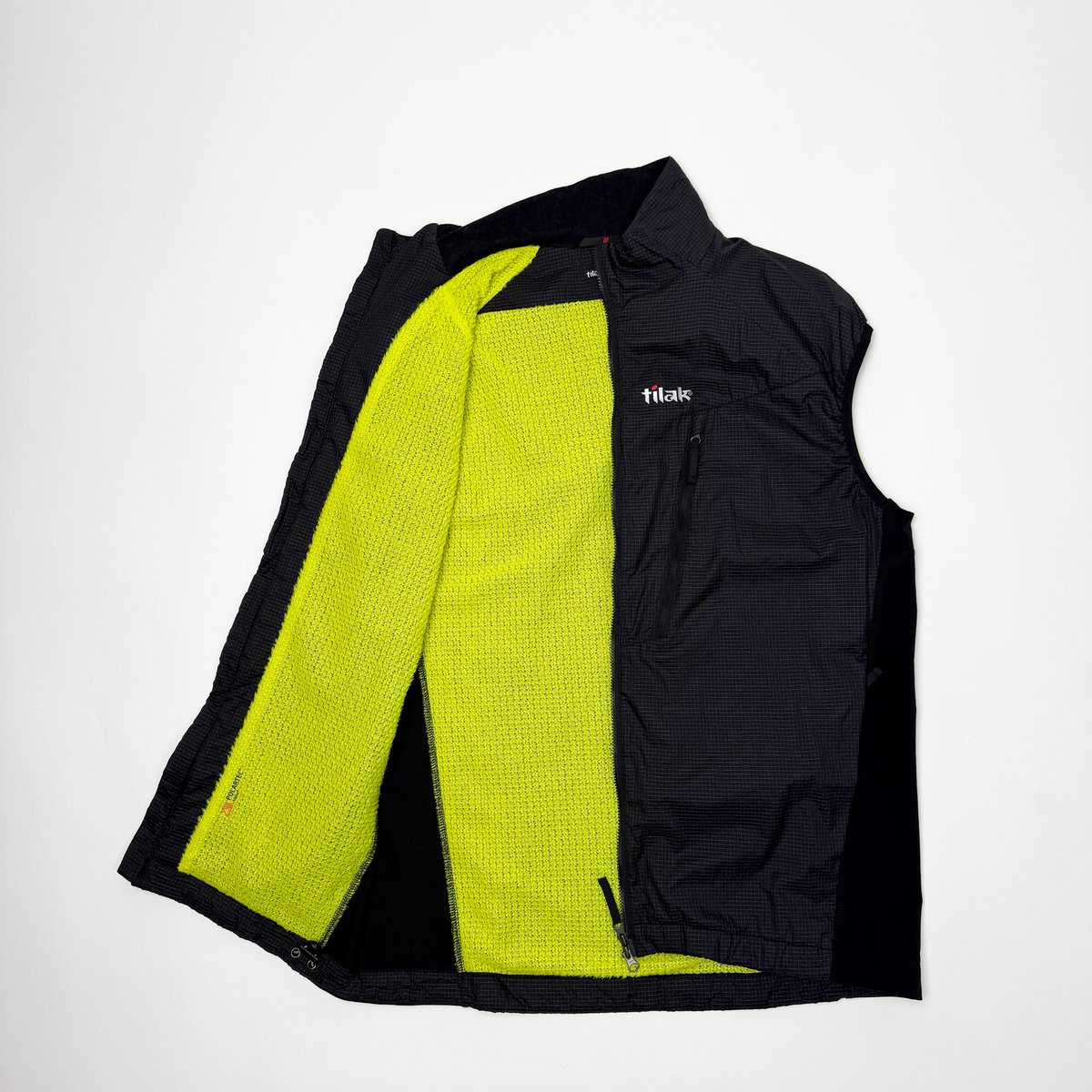 Tilak+POUTNIK】Spike Vest | gearism store