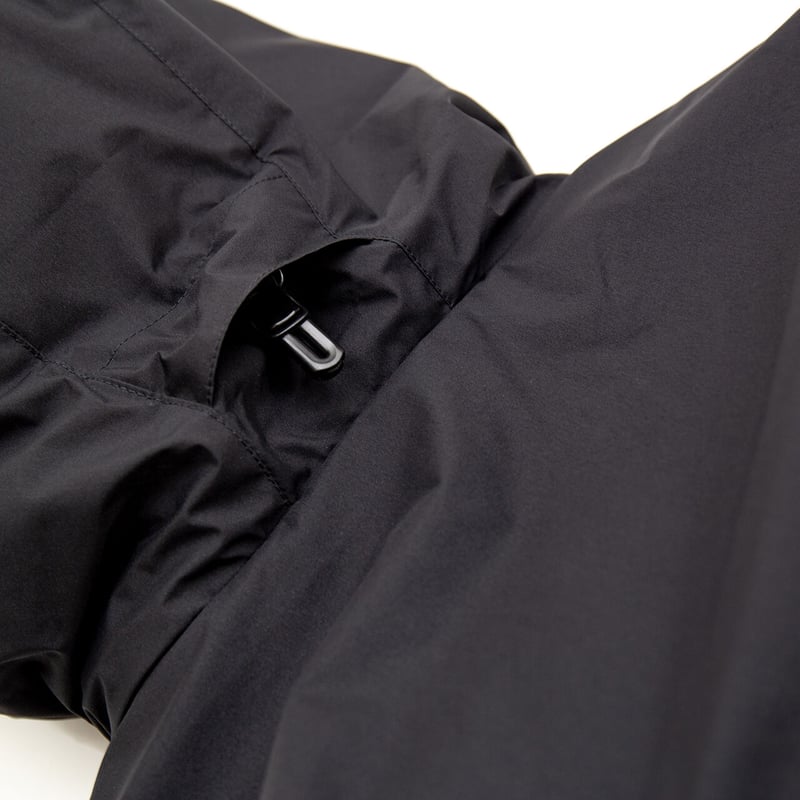 Tilak+POUTNIK】Svalbard Jacket GORE-TEX® Infin Tilak+POUTNIK】Svalbard Jacket GORE-TEX® Infin