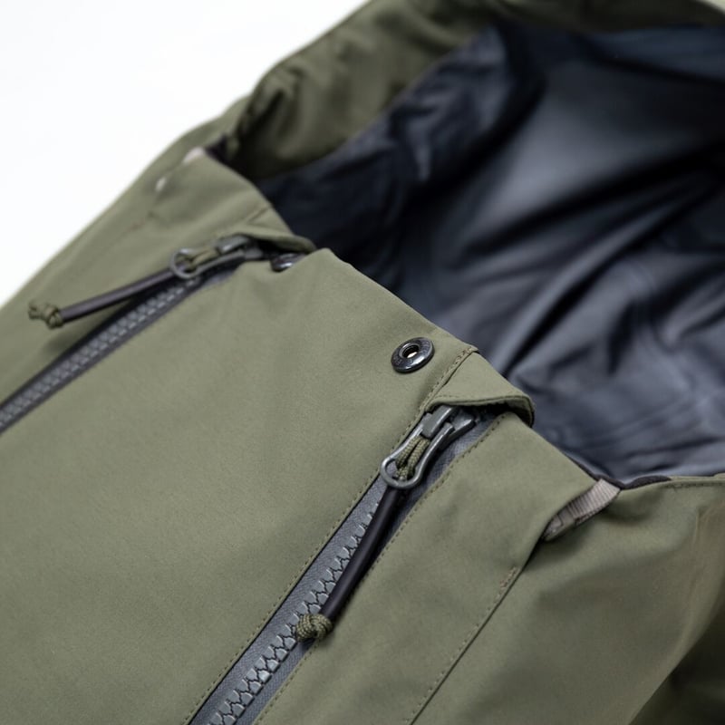 Tilak+POUTNIK】Raptor MiG Jacket with Expander- Tilak+POUTNIK】Raptor MiG Jacket with Expander-