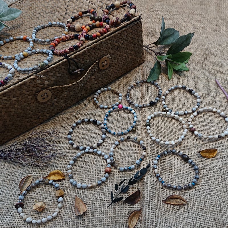 ジュズダマ おまかせワイヤーブレス | 百足と猫の砂糖漬け