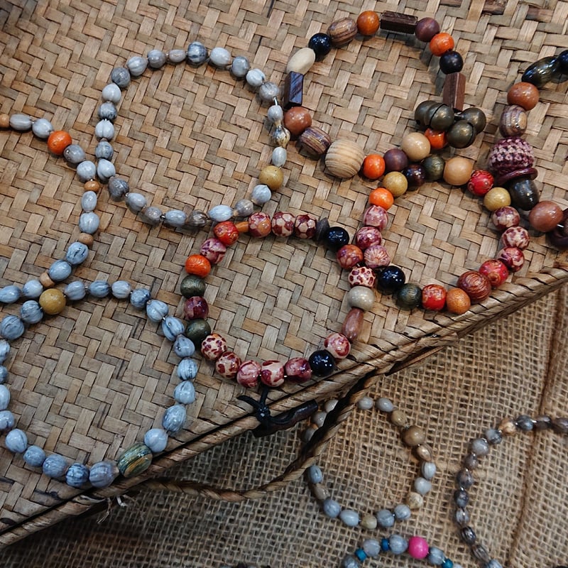 ジュズダマ おまかせワイヤーブレス | 百足と猫の砂糖漬け