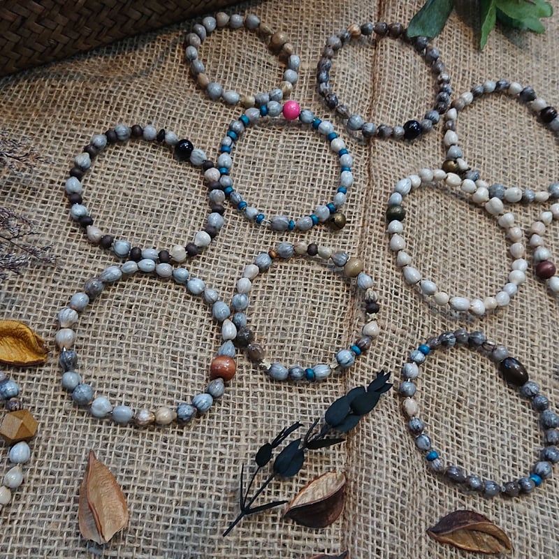 ジュズダマ おまかせワイヤーブレス | 百足と猫の砂糖漬け