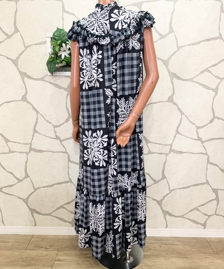 QUILT SLEEVELESS MUUMUU DRESS 　キルトスリーブレス ムームードレス