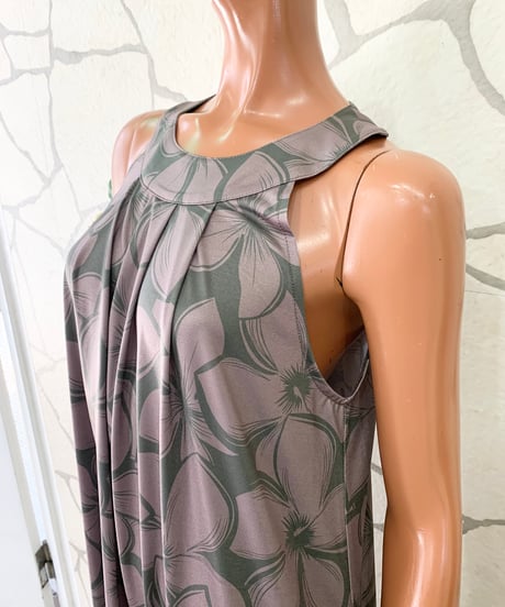 PUA  PO-AI  DRESS