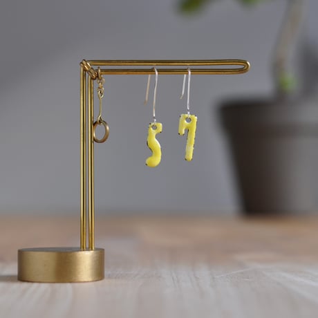 数字ピアス 5 レモンイエロー【長】