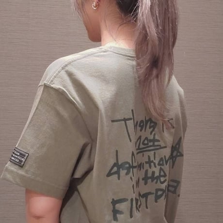 DEFINITION T-shirt (Kahki × Dark green)