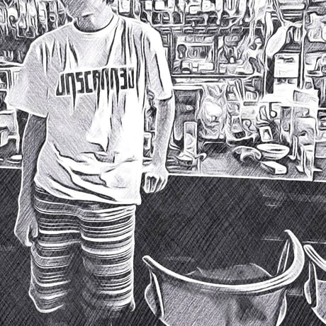UNSCARRED T-shirt (White×Black)