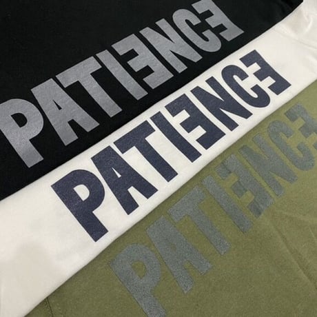 PATIENCE T-shirt (Khaki × Dark green)