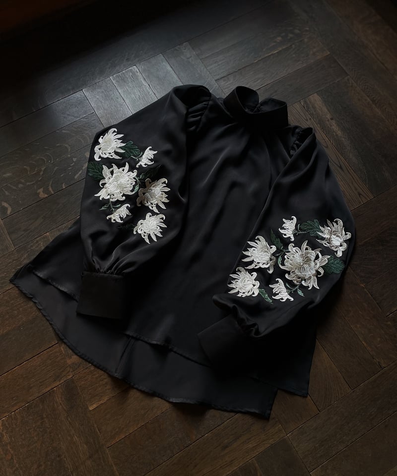 花を着るブラウス#05【菊】-black- | iCONOLOGY 花を着るブラウス#05【菊】-black- | iCONOLOGY