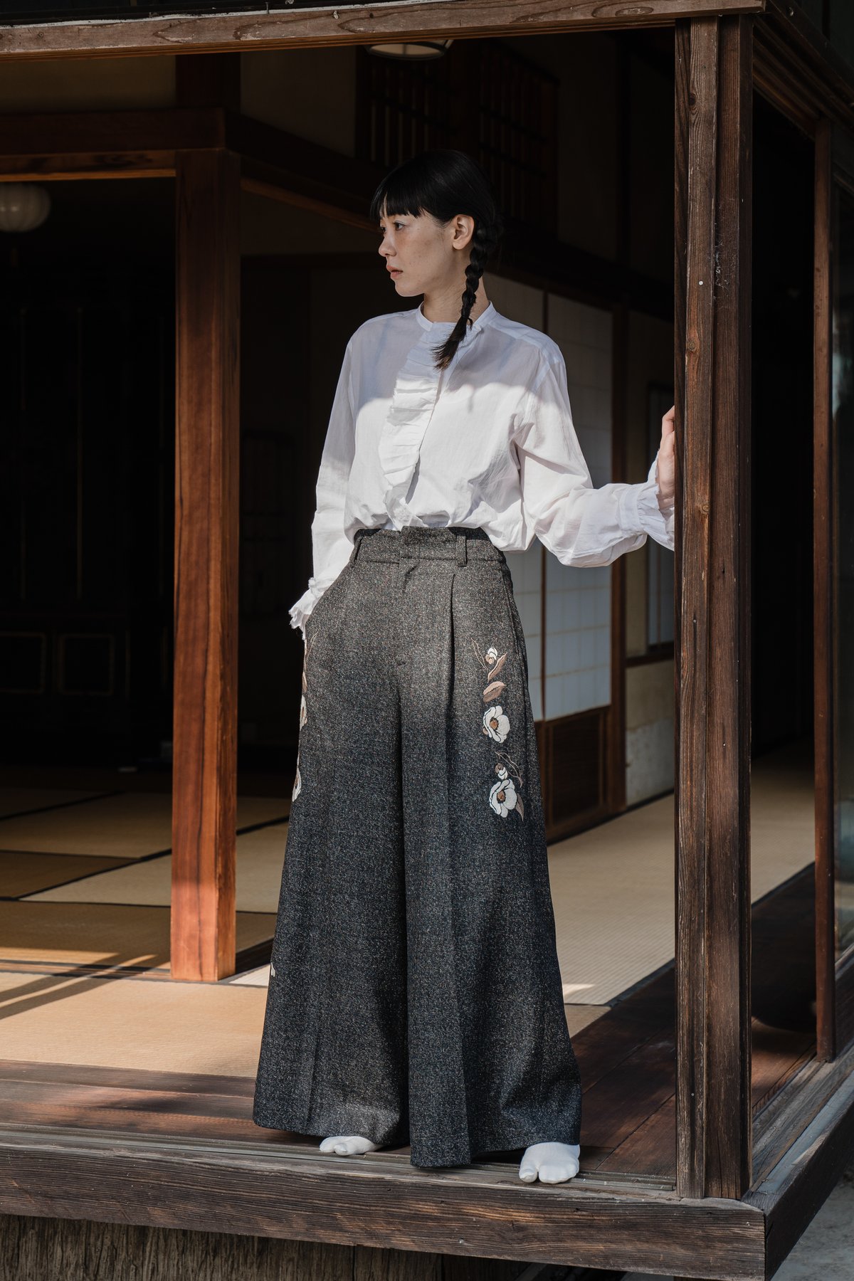 花を着るワイドパンツ【白椿】 | iCONOLOGY 花を着るワイドパンツ【白椿】 | iCONOLOGY