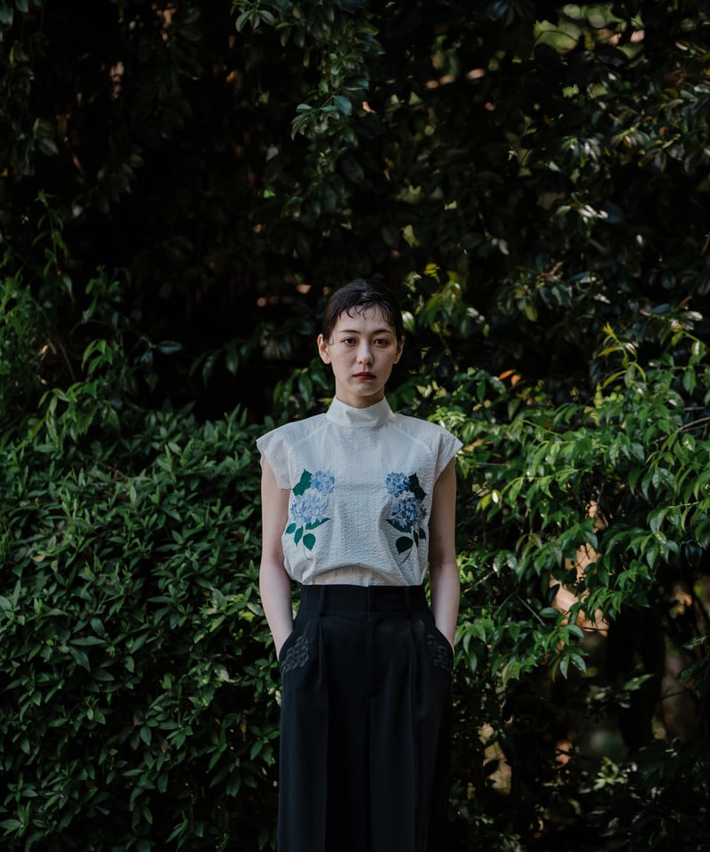 花を着るブラウス#01【紫陽花】-white- | iCONOLOGY 花を着るブラウス#01【紫陽花】-white- | iCONOLOGY
