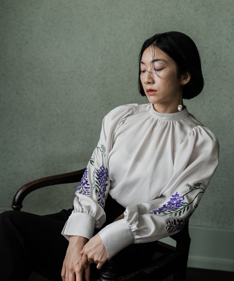 花を着るブラウス #04【松】ivory 金刺繍 完売品 iCONOLOGY fit=scale-down,w=1200