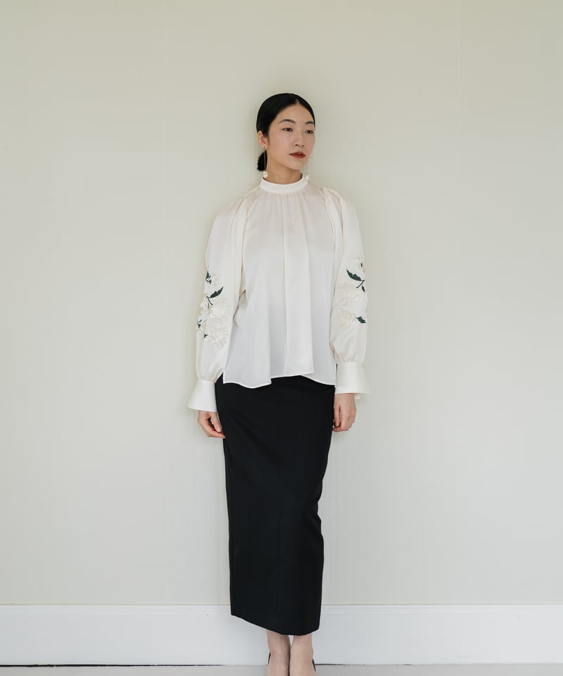 花を着るブラウス#05【菊】 -white- | iCONOLOGY