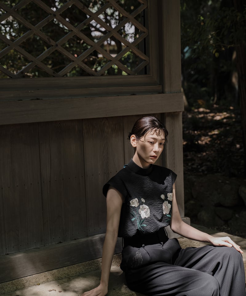 花を着るブラウス#01【芍薬】-black- | iCONOLOGY 花を着るブラウス#01【芍薬】-black- | iCONOLOGY