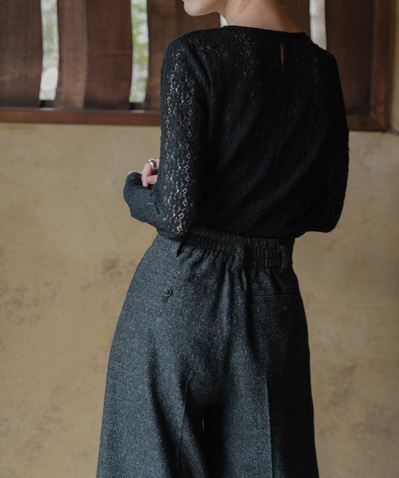 花を着るワイドパンツ【赤椿】 | iCONOLOGY