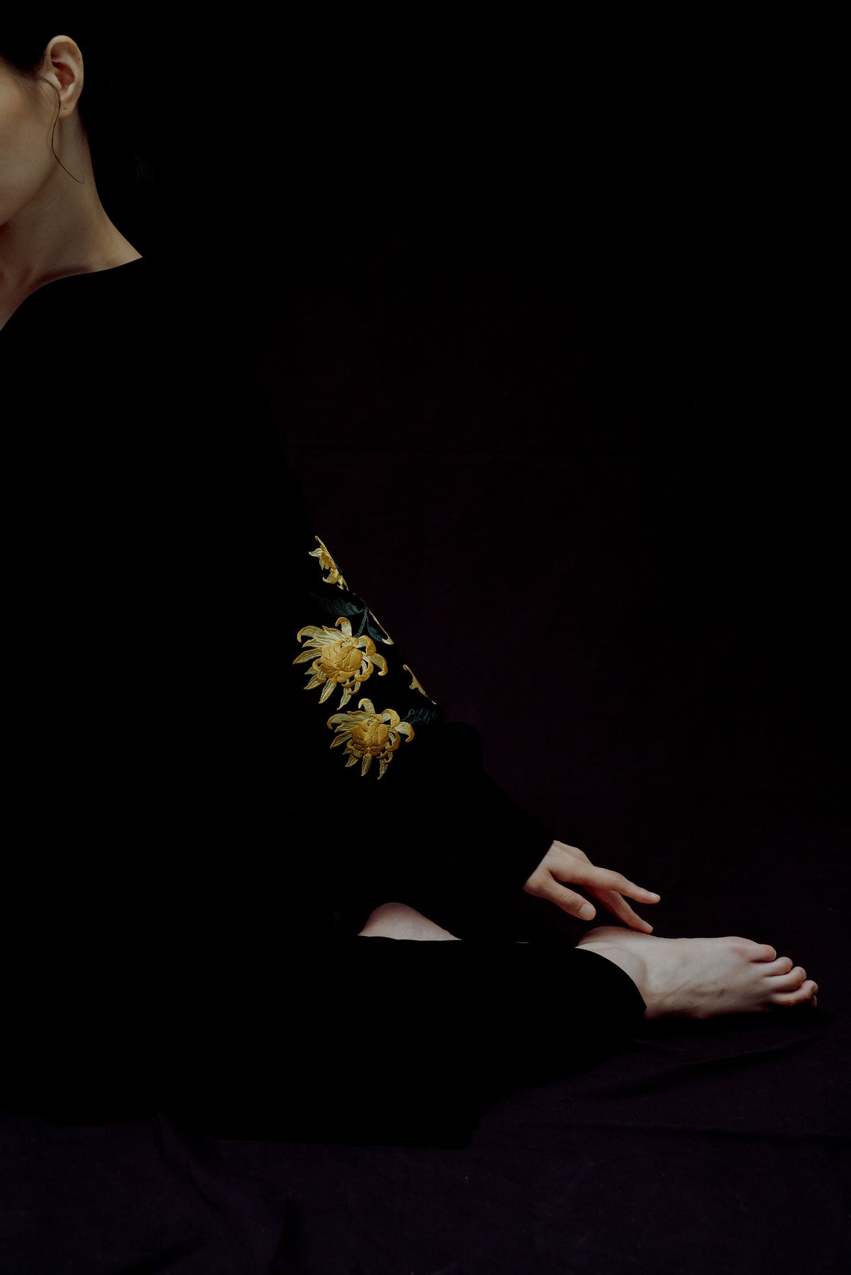 花を着るワンピース#05【菊】 | iCONOLOGY 花を着るワンピース#05【菊】 | iCONOLOGY