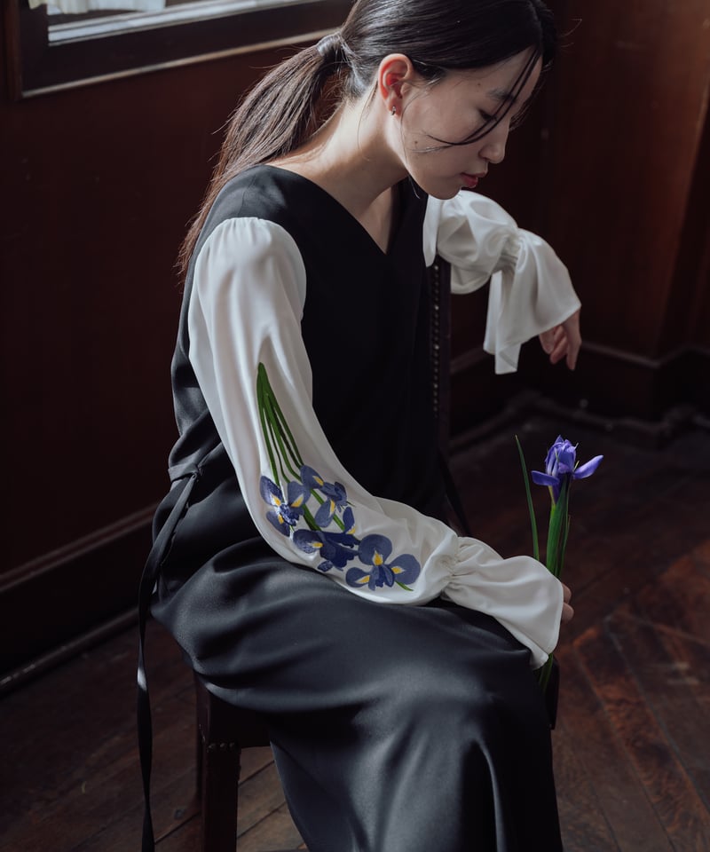 花を着るワンピース#02【菖蒲】-black- | iCONOLOGY
