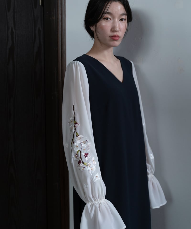 花を着るワンピース#02【桜】-navy- | iCONOLOGY