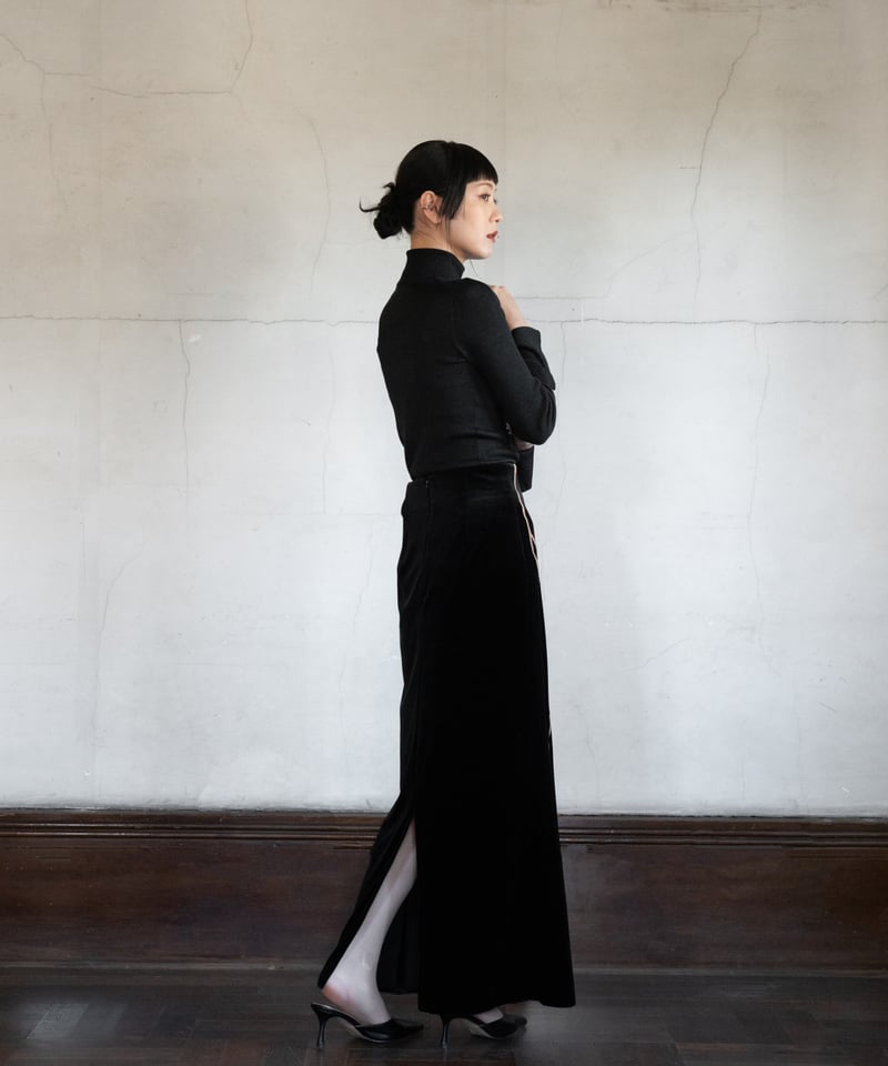 iconology イコノロジー　金継ぎ刺繍ベロアペンシルスカート　黒 velour pencil skirt【金継ぎ】 | iCONOLOGY
