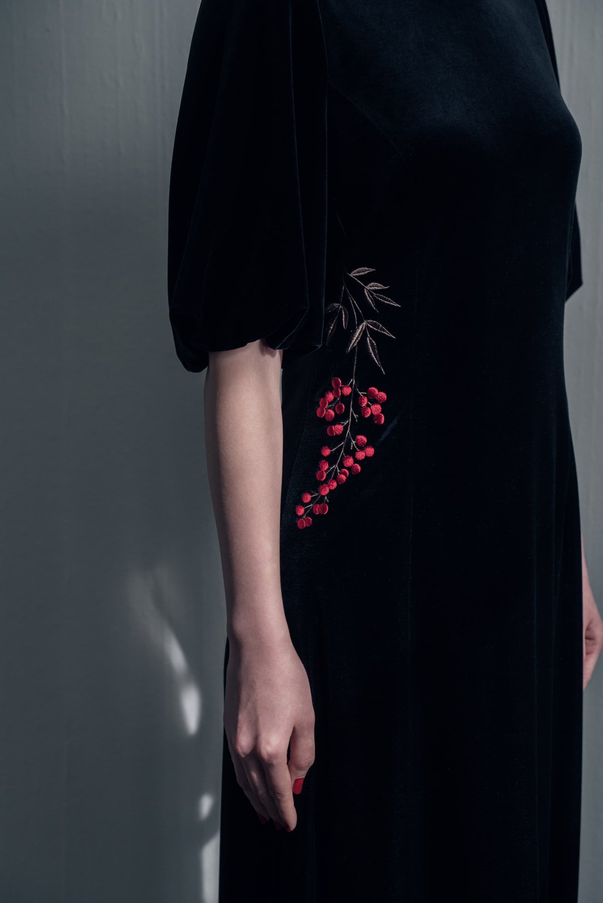 花を着るワンピース#06【南天】-black- | iCONOLOGY