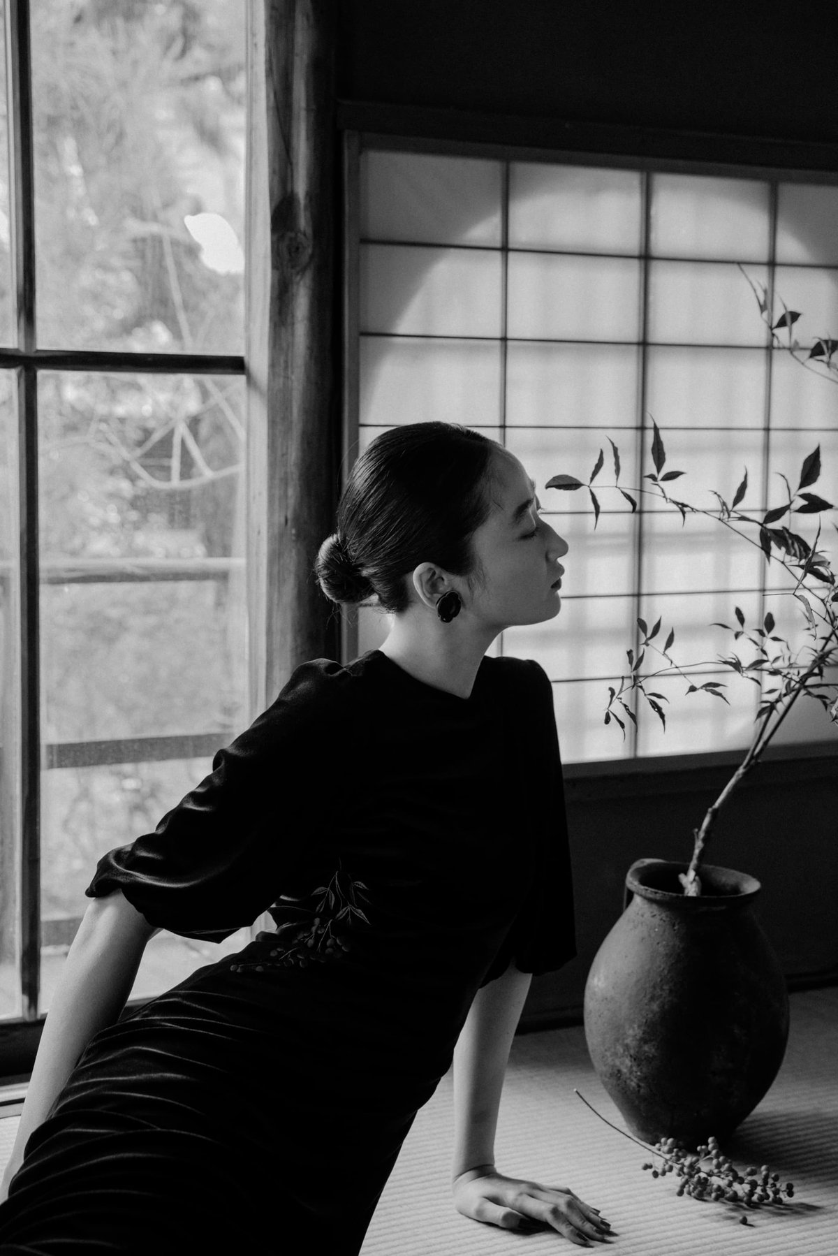 花を着るワンピース#06【南天】-black- | iCONOLOGY 花を着るワンピース#06【南天】-black- | iCONOLOGY