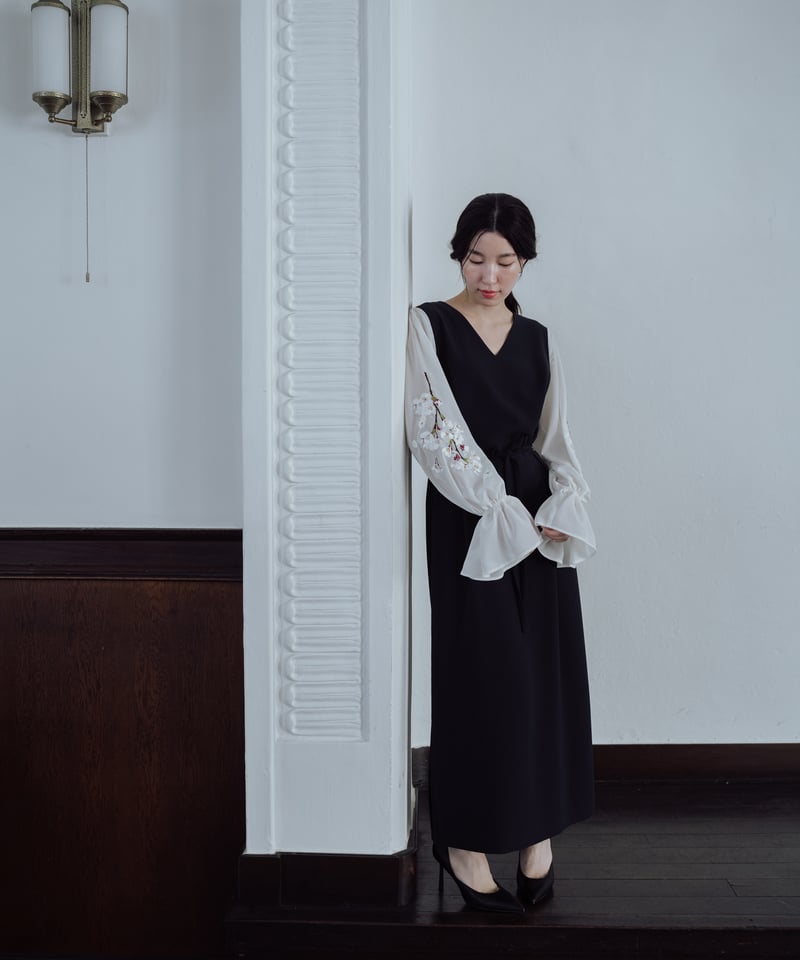 花を着るワンピース#02【桜】-navy- | iCONOLOGY