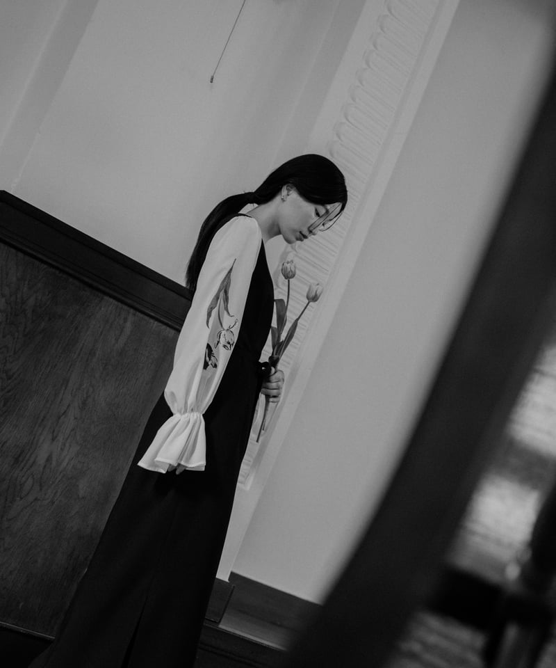 花を着るワンピース#02【チューリップ】-black- | iCONOLOGY