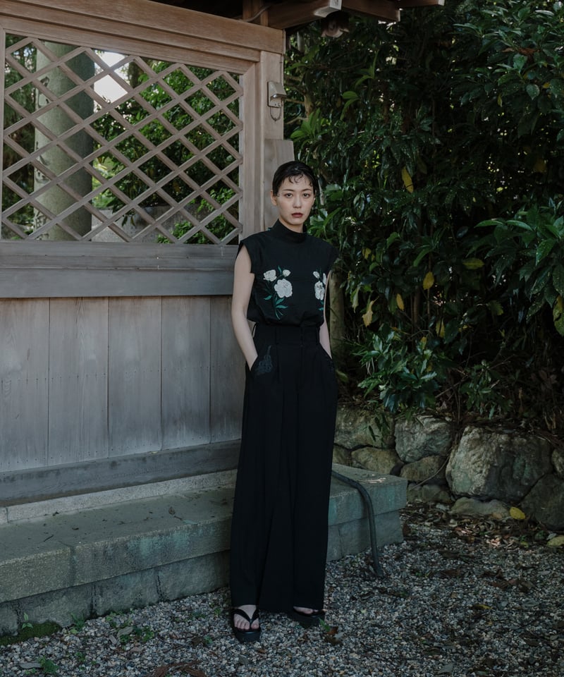 花を着るブラウス#01【芍薬】-black- | iCONOLOGY 花を着るブラウス#01【芍薬】-black- | iCONOLOGY