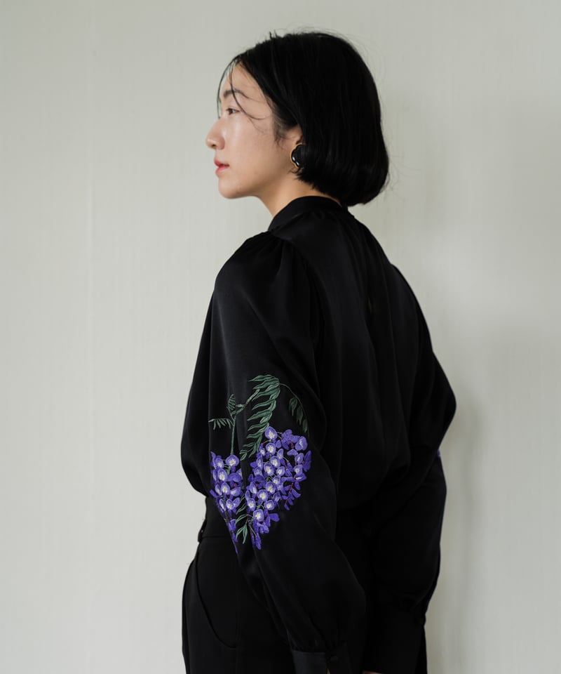 iCONOLOGY 花を着るブラウス　鈴蘭 iCONOLOGY 花を着るブラウス 鈴蘭