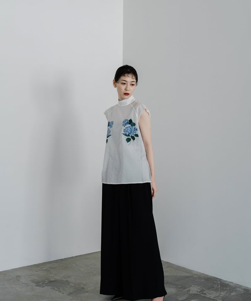 花を着るブラウス#01【紫陽花】-white- | iCONOLOGY 花を着るブラウス#01【紫陽花】-white- | iCONOLOGY