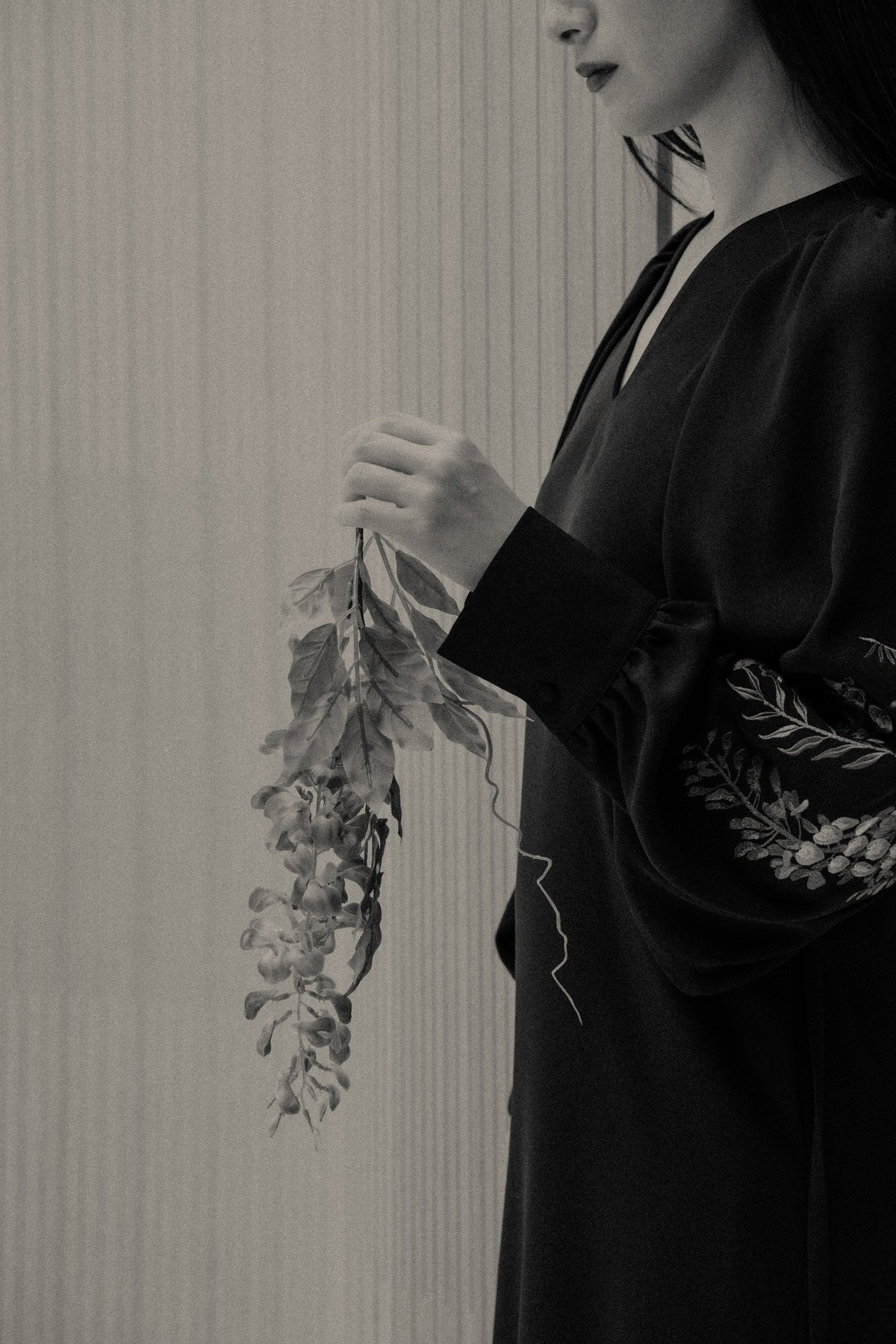 iconology　イコノロジー　花を着るワンピース iCONOLOGY イコノロジー 藤 花を着るワンピース - メルカリ