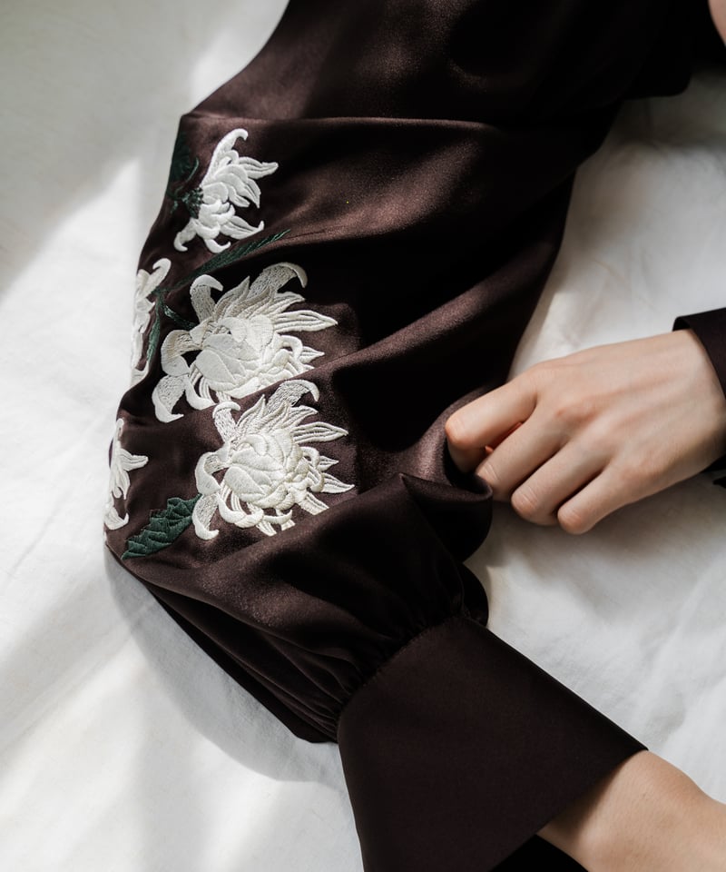 花を着るブラウス#05【菊】 -brown- | iCONOLOGY