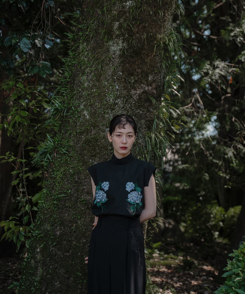 花を着るブラウス#01【紫陽花】-black- | iCONOLOGY