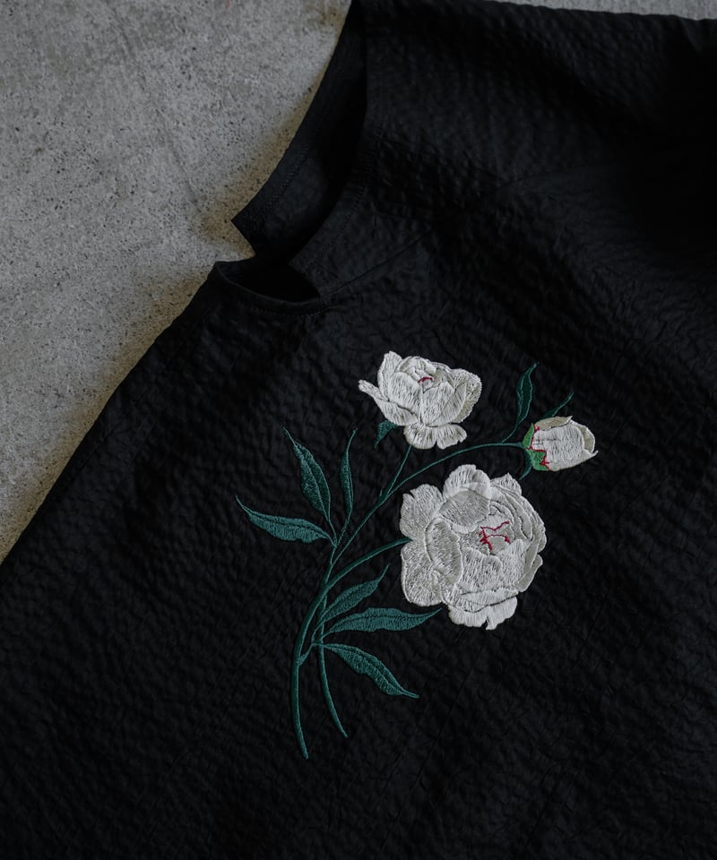 花を着るブラウス#01【芍薬】-black- | iCONOLOGY 花を着るブラウス#01【芍薬】-black- | iCONOLOGY