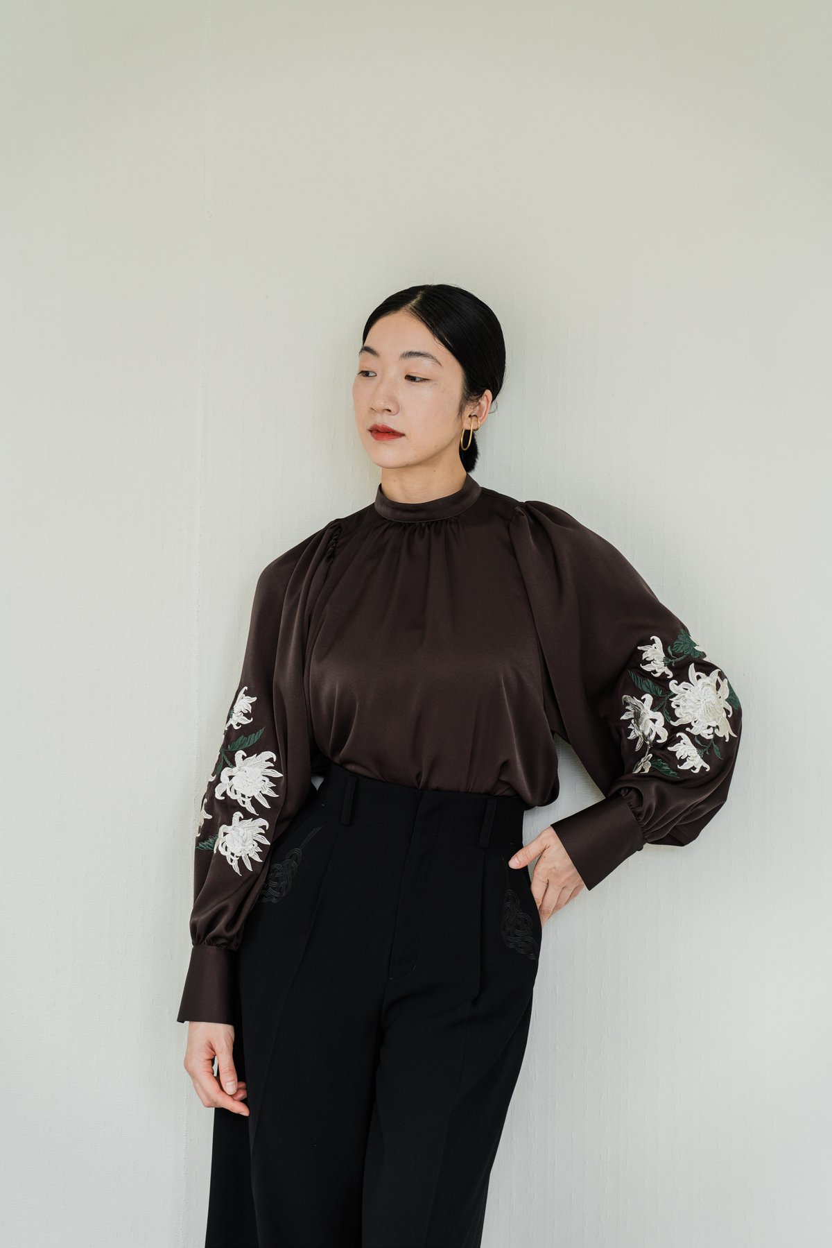 花を着るブラウス#05【菊】 -brown- | iCONOLOGY
