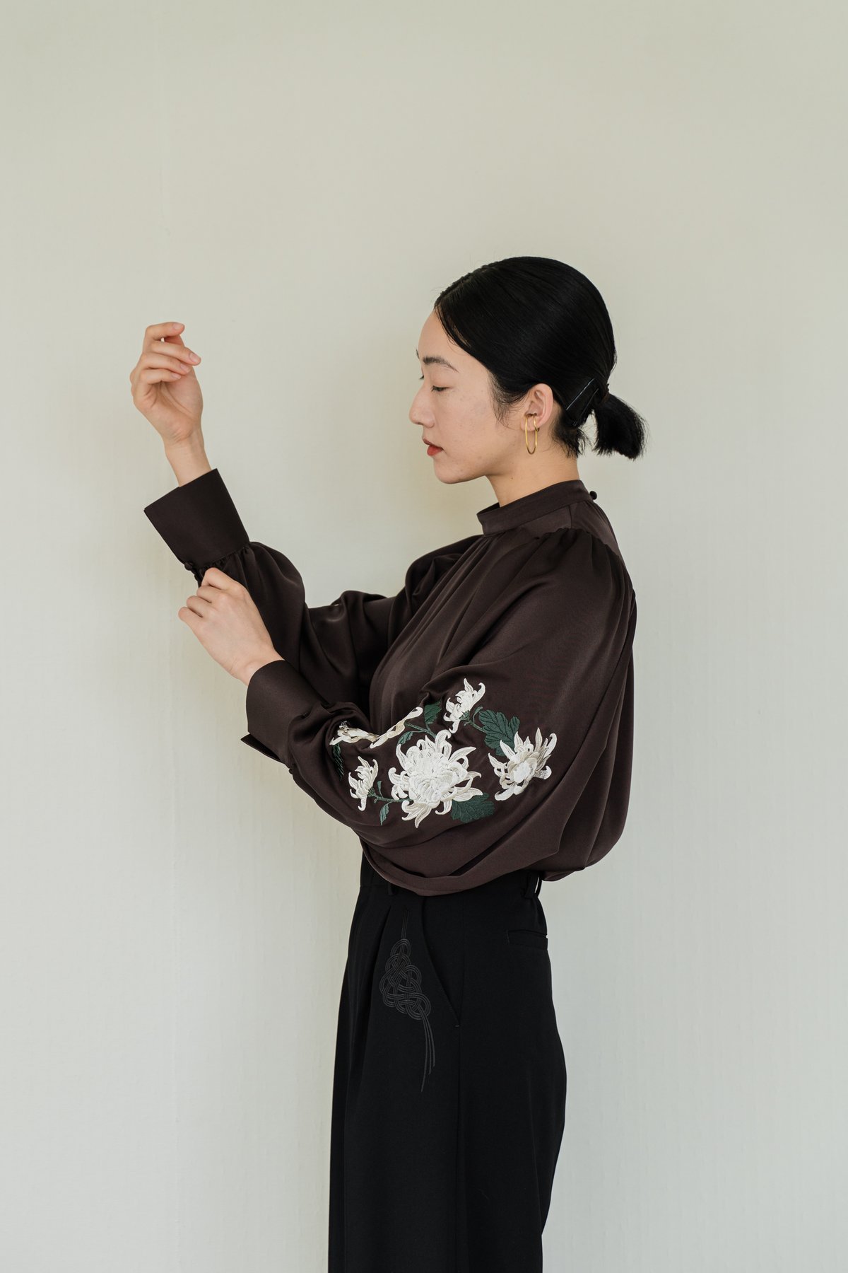 花を着るブラウス#05【菊】 -brown- | iCONOLOGY