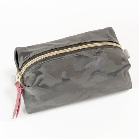【OUTLET】SA-CHE カモフラージュナイロン トラベルポーチ  CIEL / グレー×ゴールド
