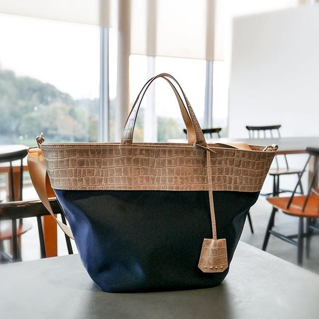 良品 1310 スーツセレクト トートバッグ 2way クロコ型押し ネイビー 良品 1310 スーツセレクト トートバッグ 2way クロコ型押し