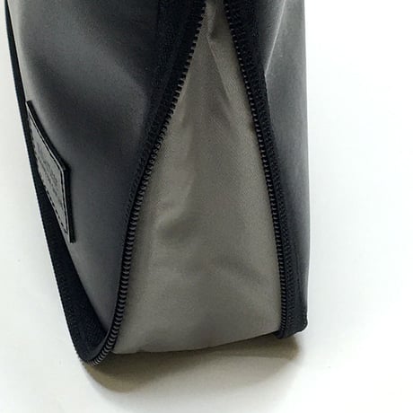 【OUTLET】SA-CHE 広がるサコッシュ 防水レザー  ブラック