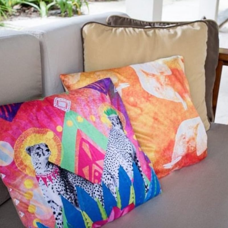 エクスプローラークッションカバー Festive Cheetah | Kangarui