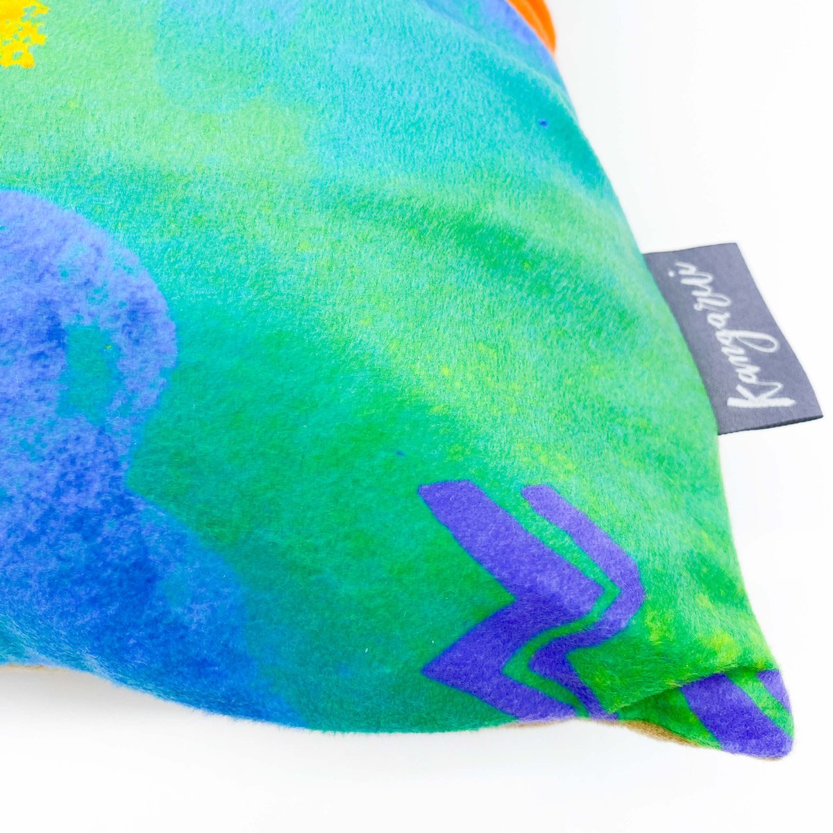 エクスプローラークッションカバー Rainbow Giraffe | Kangarui