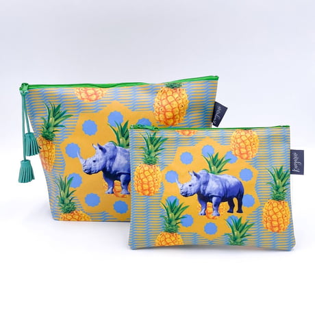 SafariポーチDuo：Pineapple Rhino　パイナップル ライノ（タッセルの色は変わる場合があります）