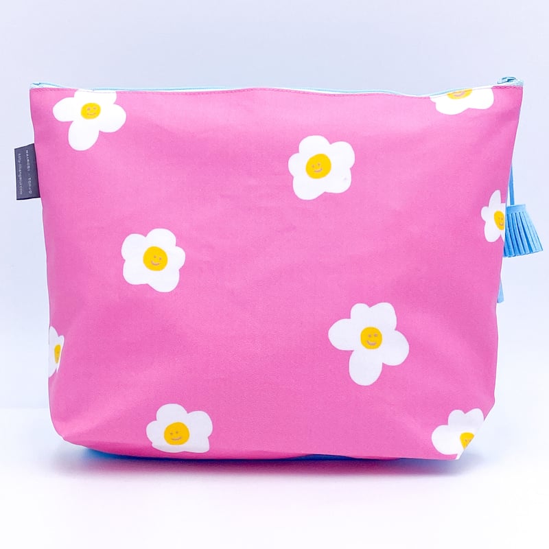 サファリポーチ(L)マチ付き Floral Zebra（タッセルの色は変わる場合が
