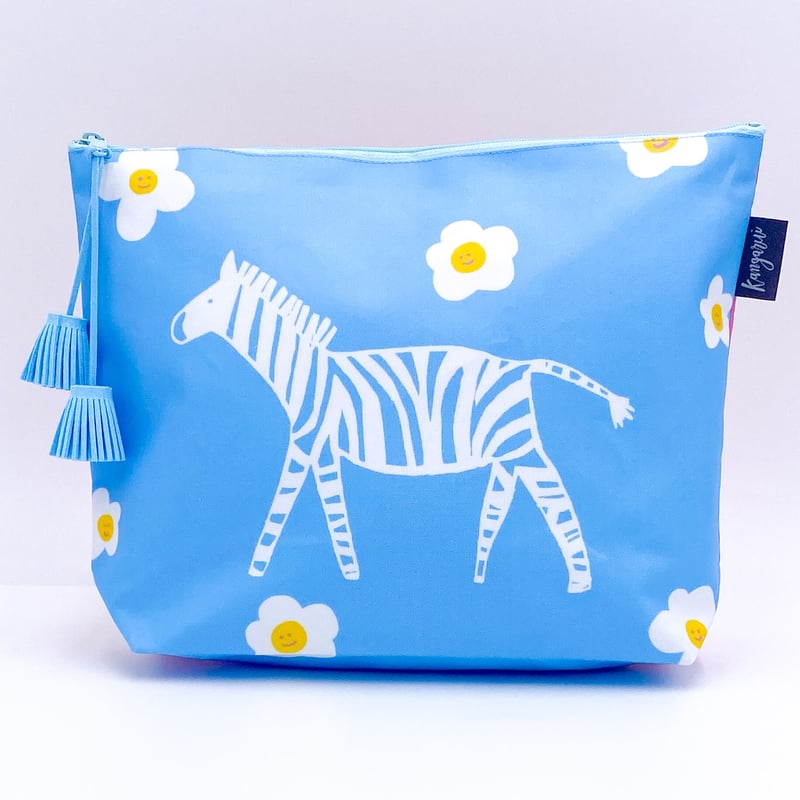 サファリポーチ(L)マチ付き Floral Zebra（タッセルの色は変わる場合が