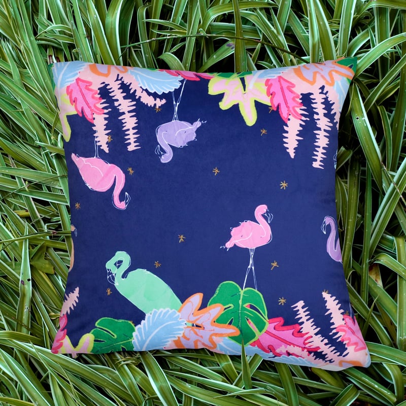 エクスプローラークッションカバー Flamingo Jungle | Kangarui
