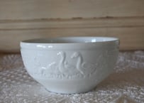 カフェオレボウル リモージュ 白 あひる レリーフ 口径13.5cm〖202304-54〗