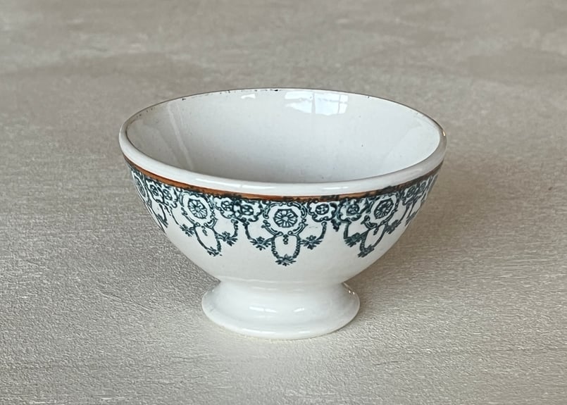 フランスアンティーククレイユモントロー青い小花カフェオレボウル
