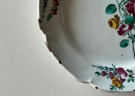 18世紀 イタリア 薔薇のブーケ 絵付けプレート 〖202501−041〗